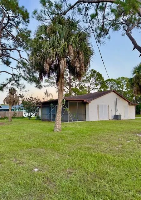 6806 Pensacola Road
