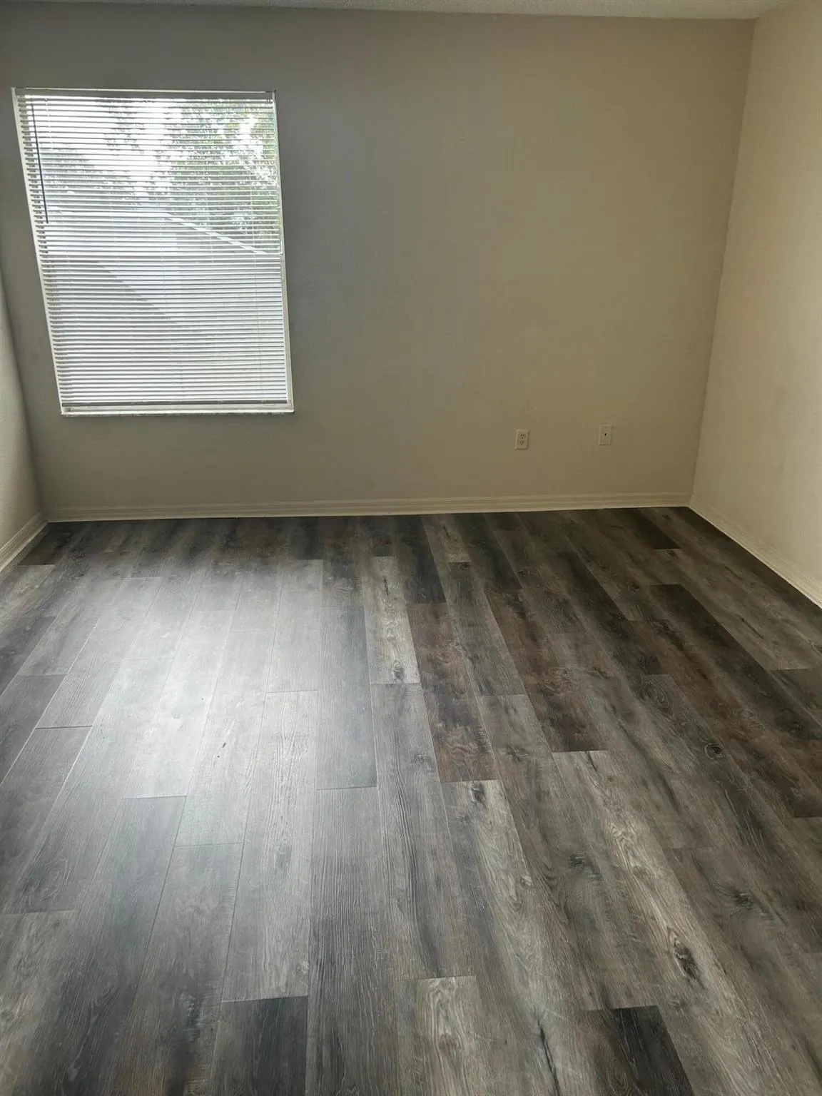 1401 Village 937 Boulevard, #937