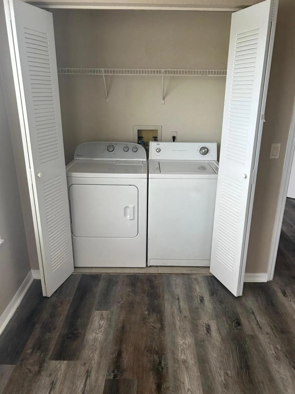 1401 Village 937 Boulevard, #937