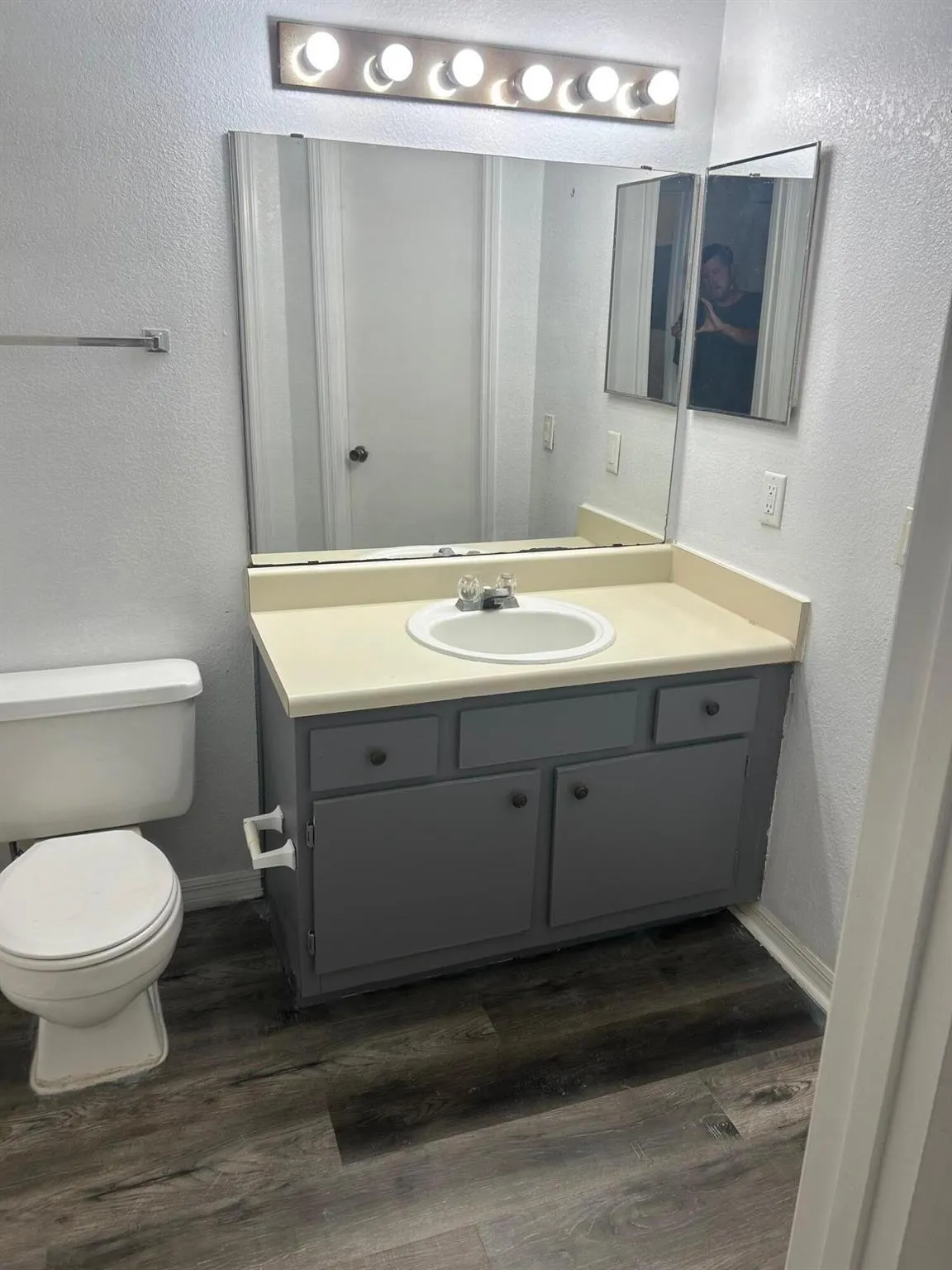 1401 Village 937 Boulevard, #937