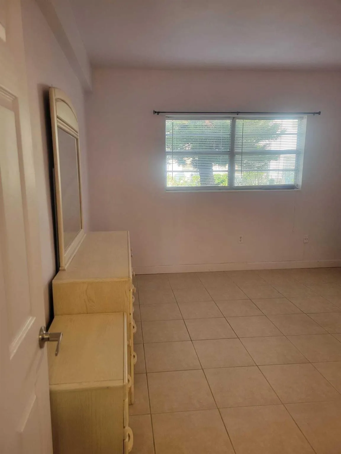 6560 Winfield Boulevard, #102