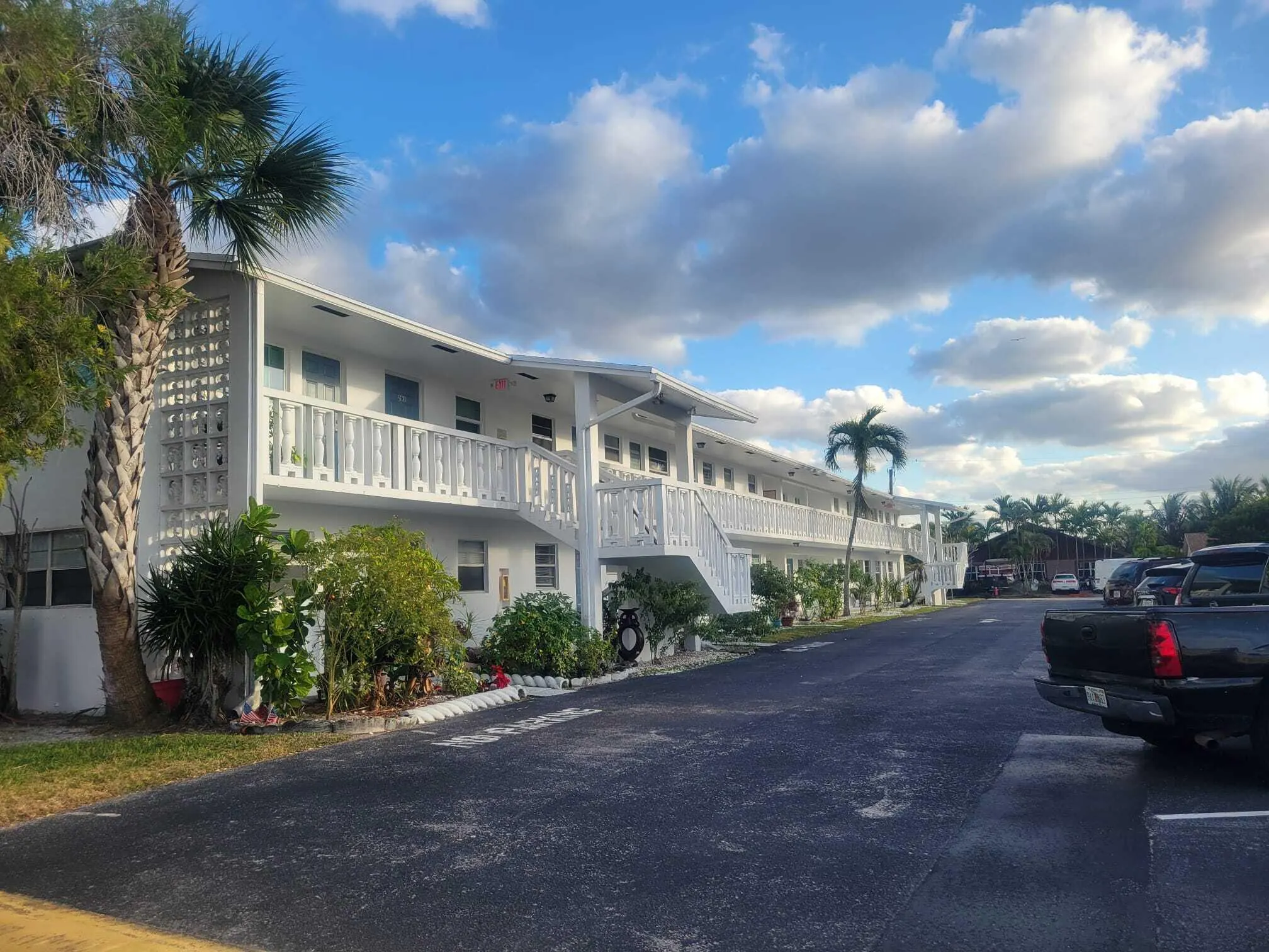 6560 Winfield Boulevard, #102