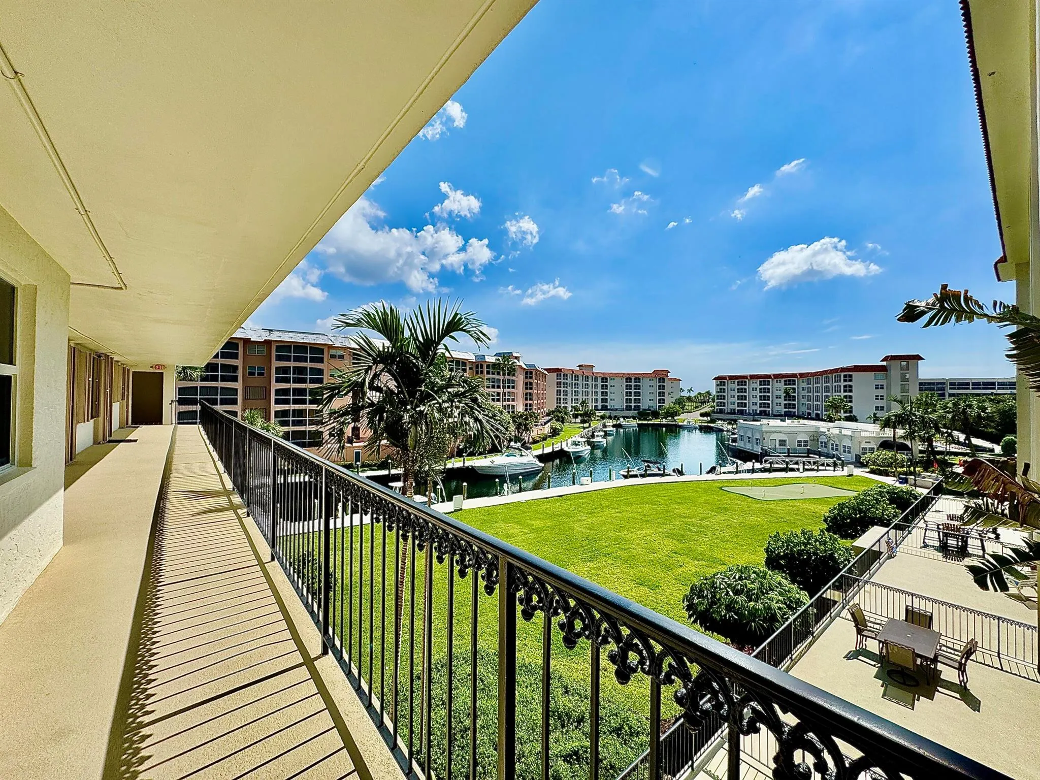 2871 N Ocean Boulevard, #R358