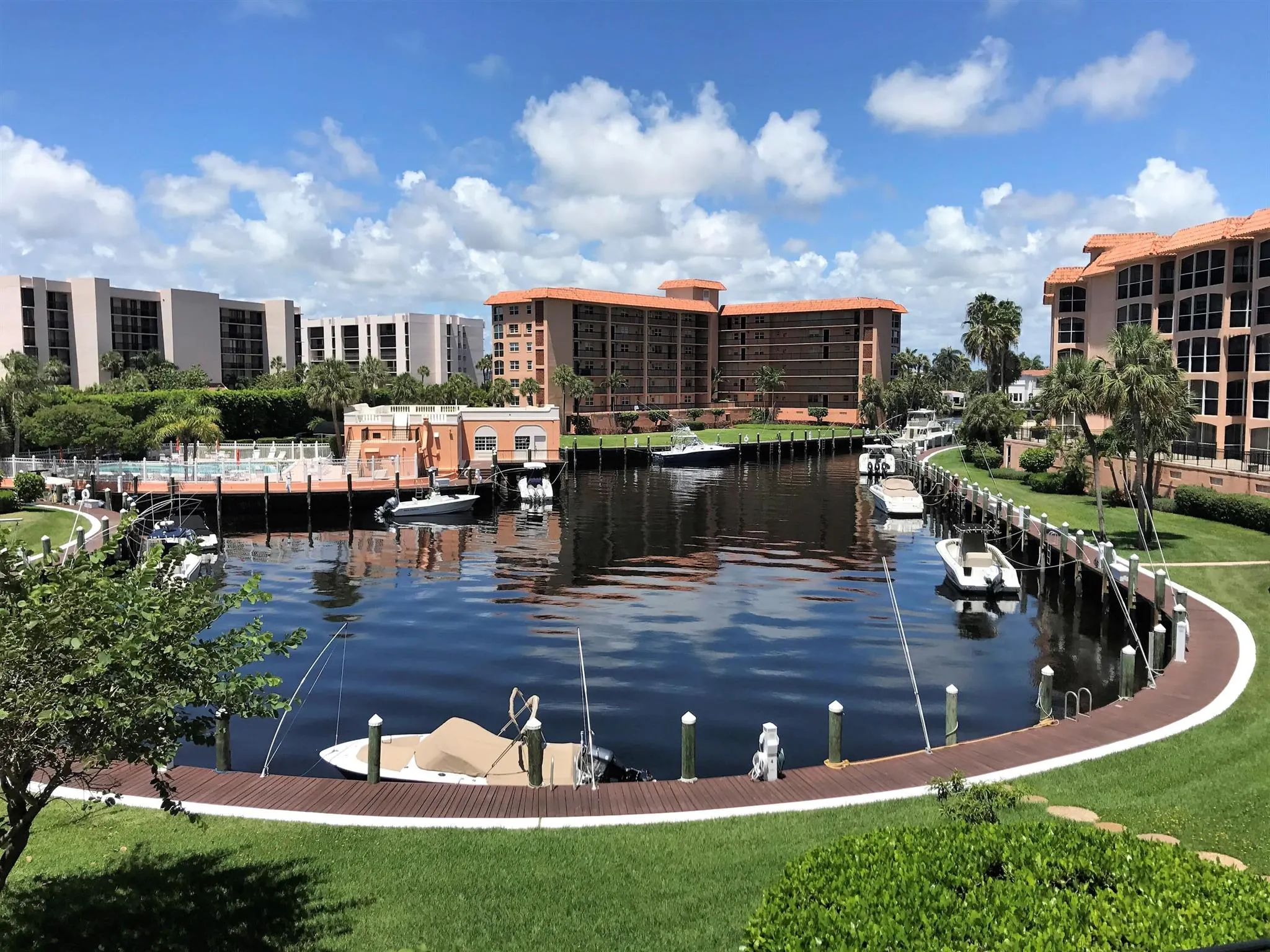 2871 N Ocean Boulevard, #R358