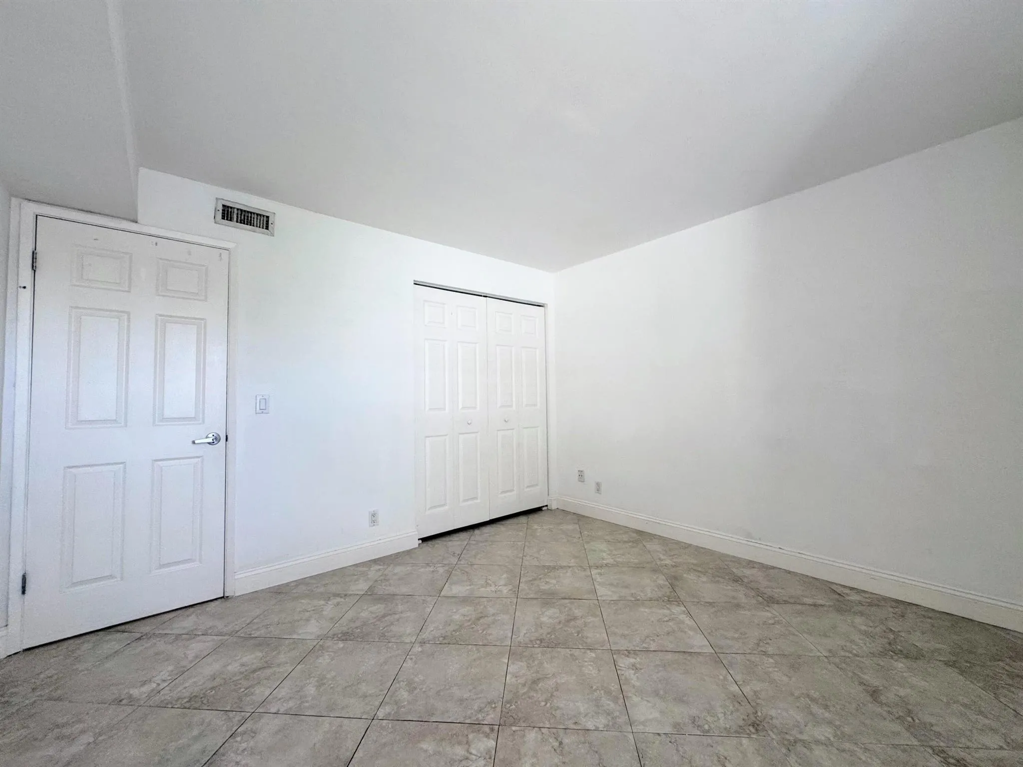 5701 Camino Del Sol, #403