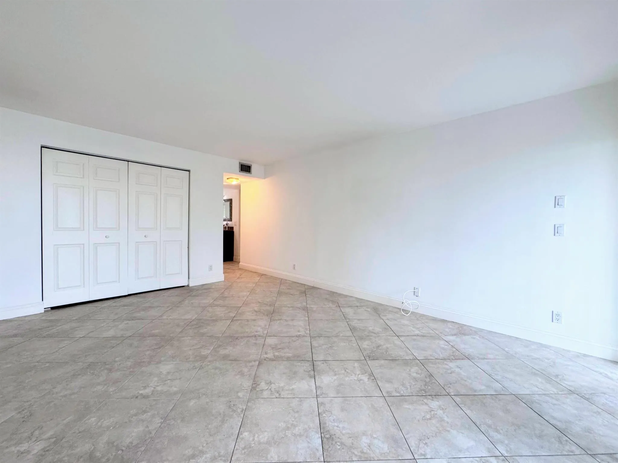 5701 Camino Del Sol, #403