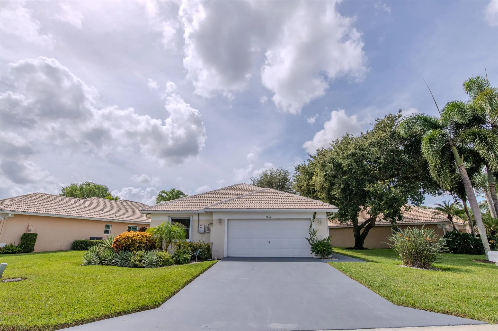 12859 Hamton Lakes Circle Circle