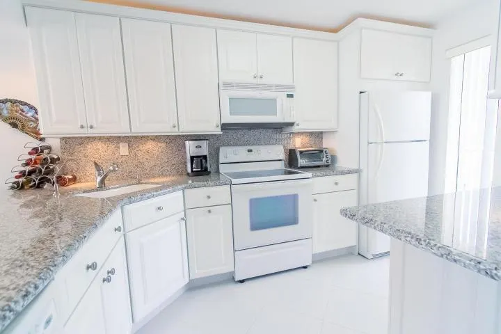 15 Royal Palm Way, #602
