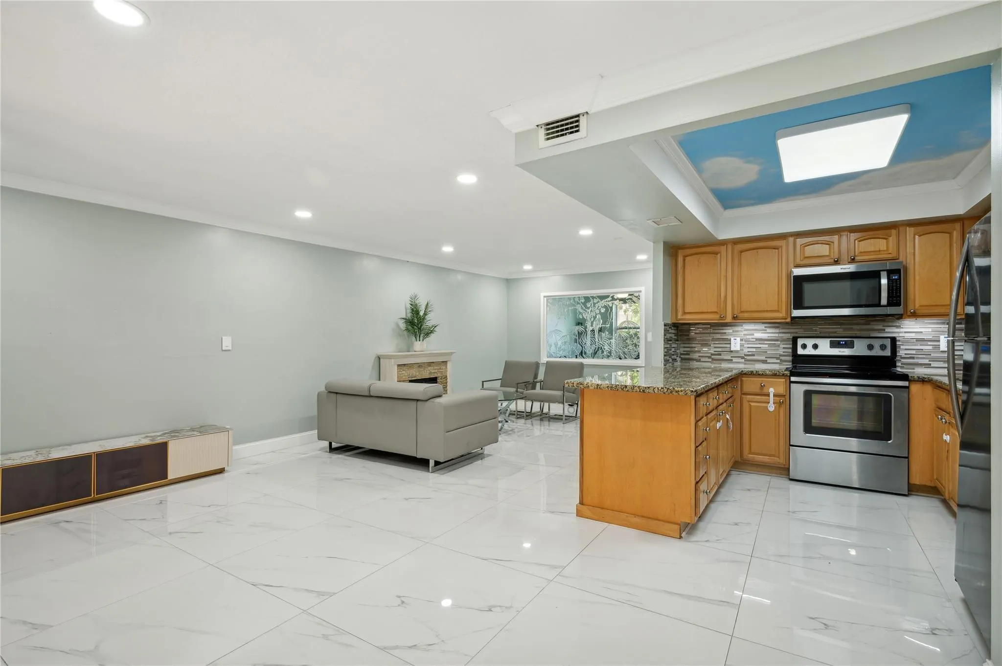 3311 Mallard Close