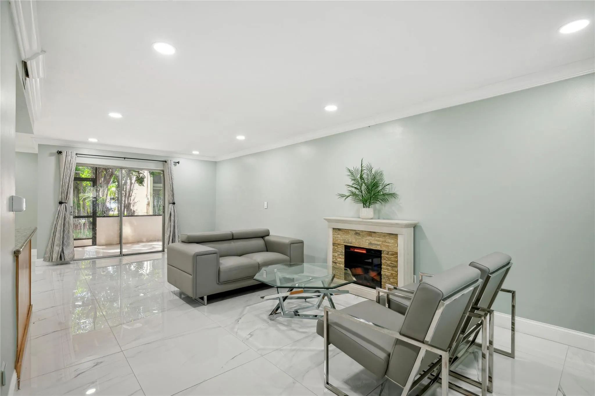 3311 Mallard Close