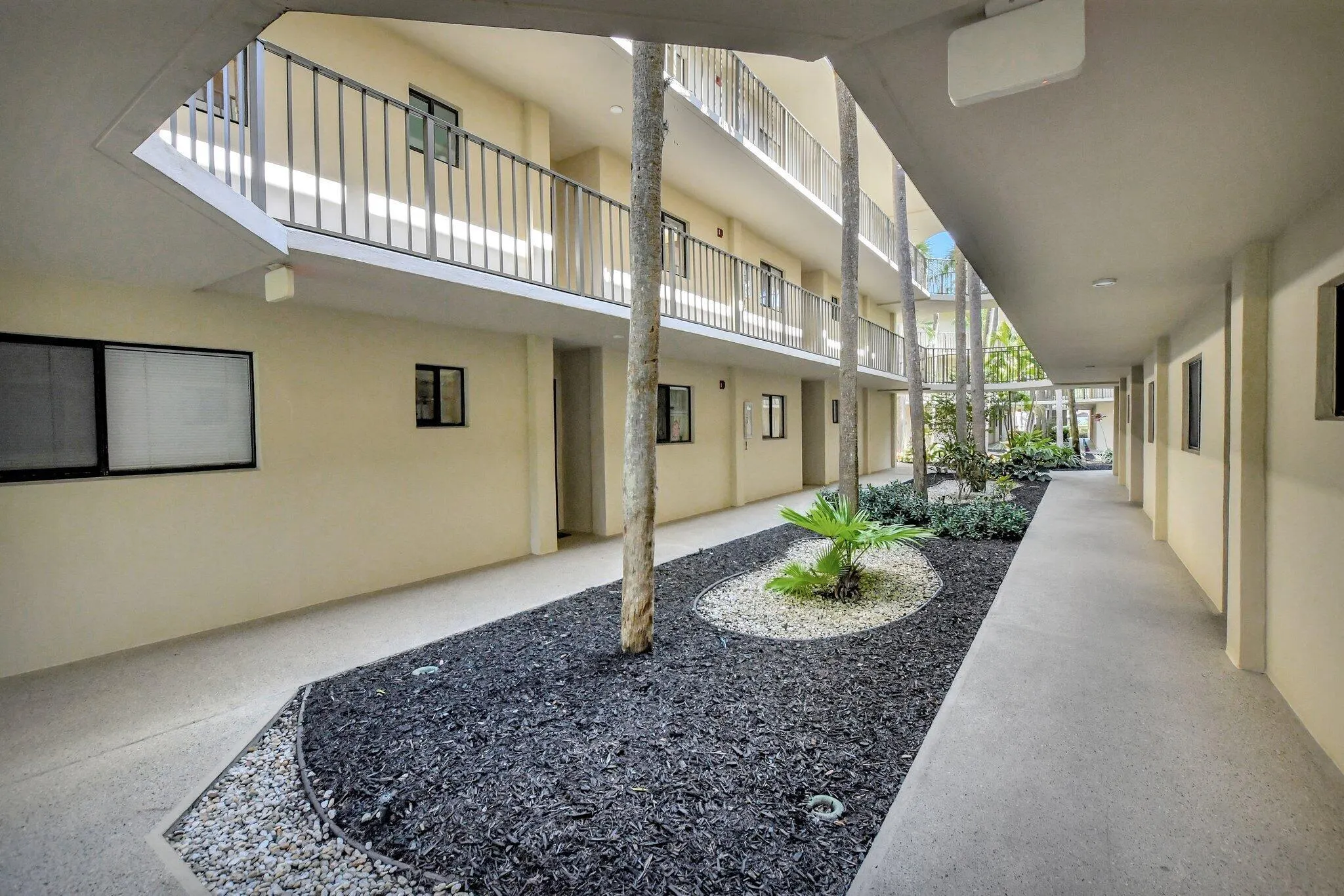 5340 Las Verdes Circle, #208