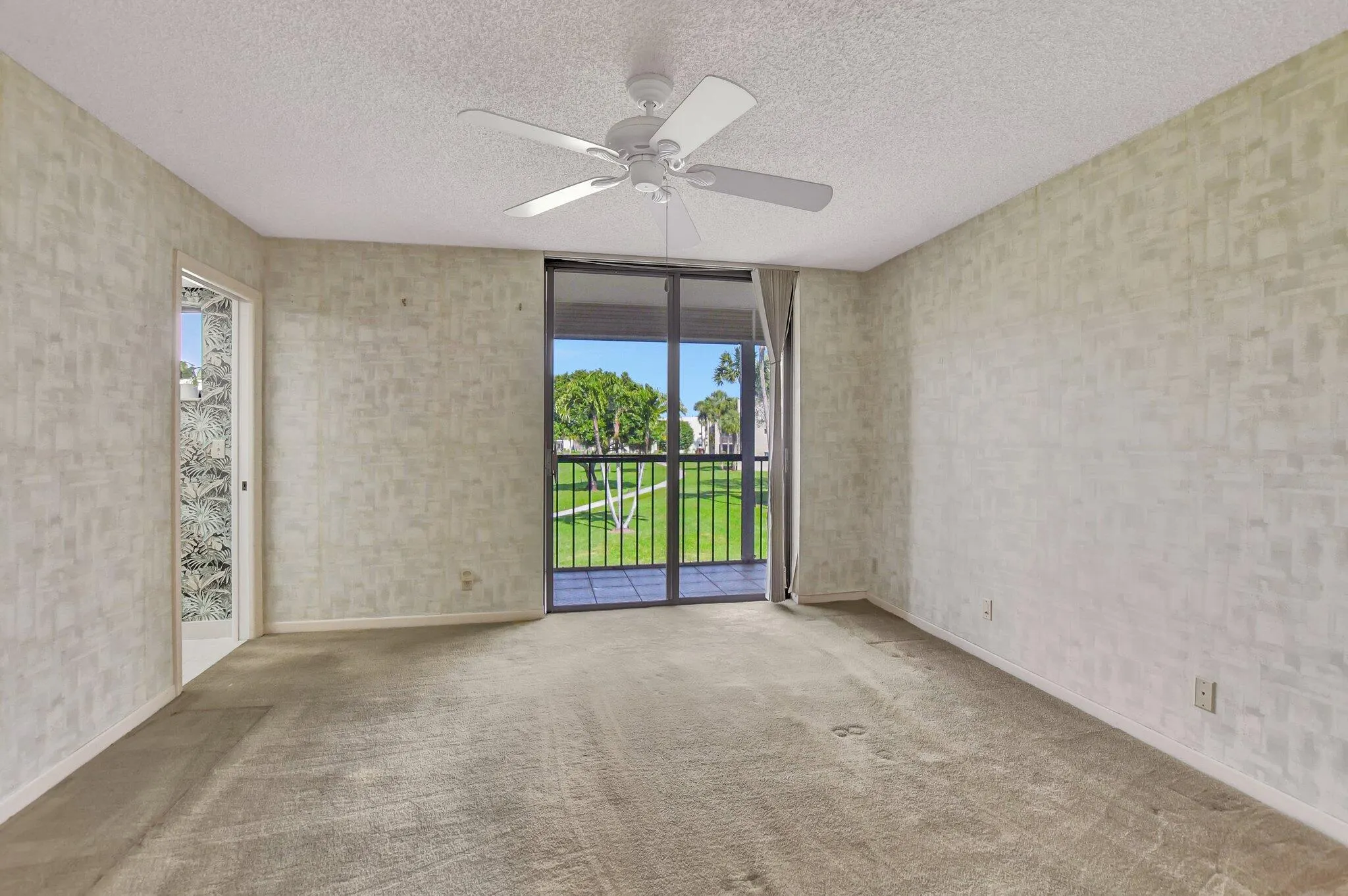 5340 Las Verdes Circle, #208