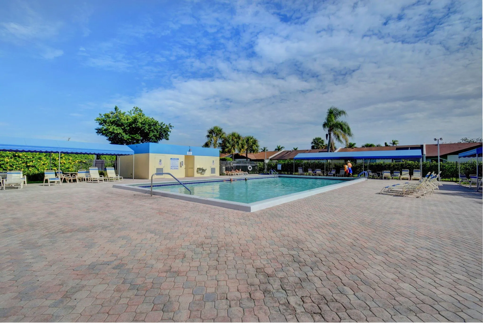 5340 Las Verdes Circle, #208