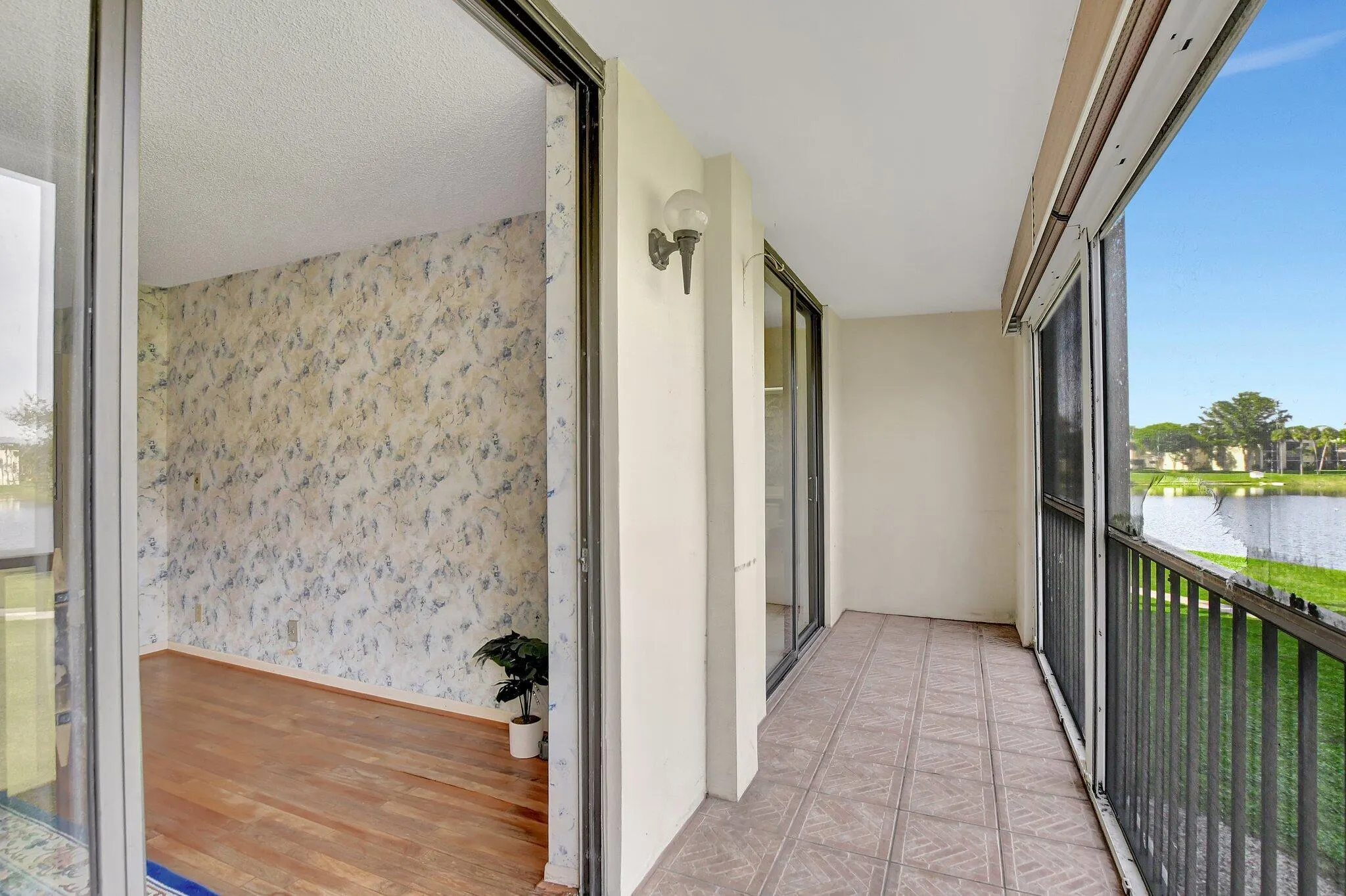 5340 Las Verdes Circle, #208
