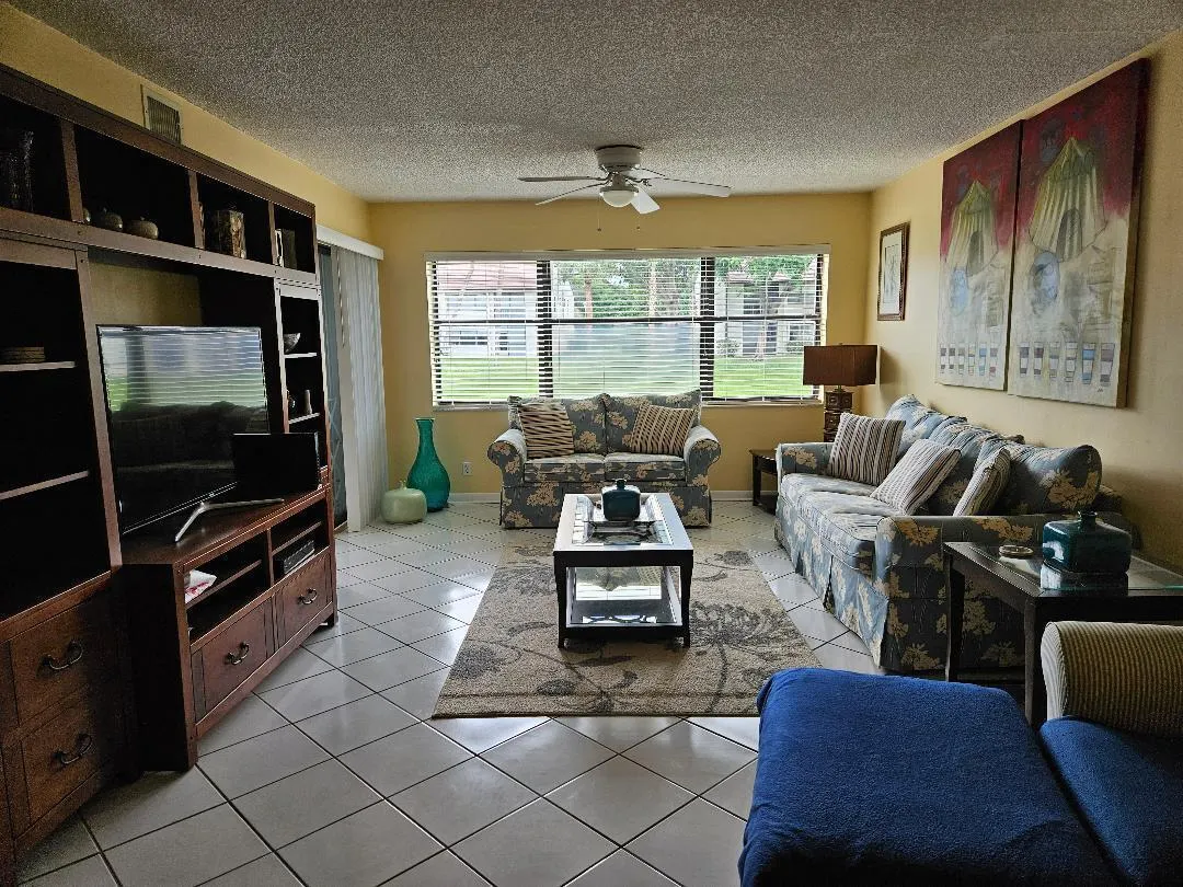 7706 Tahiti Lane, #103