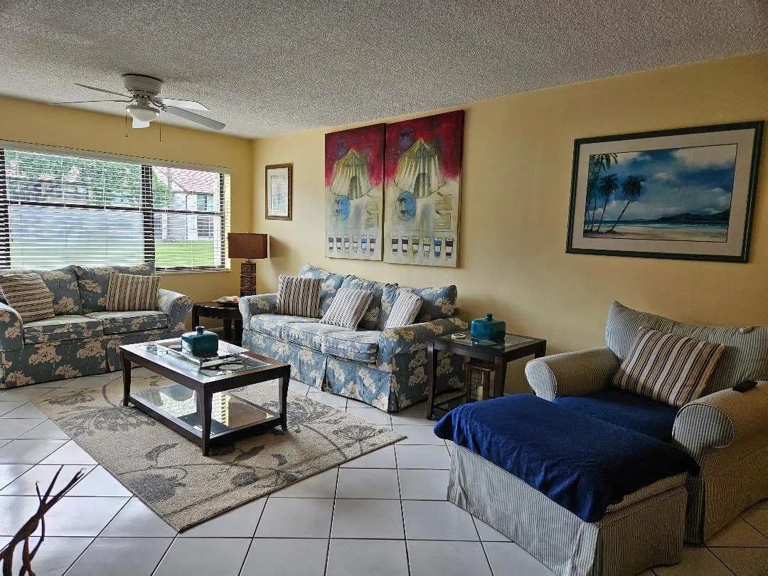 7706 Tahiti Lane, #103
