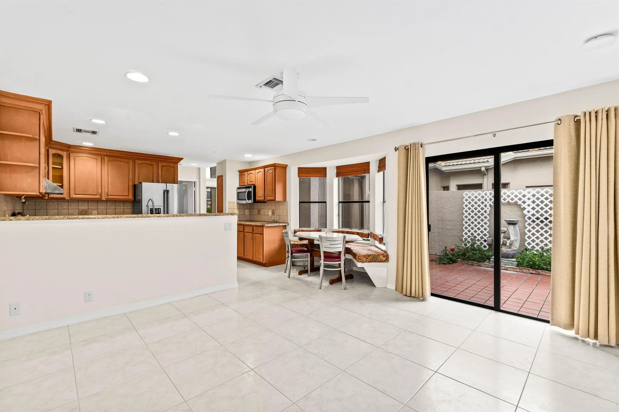 5465 Monterey Circle, #E