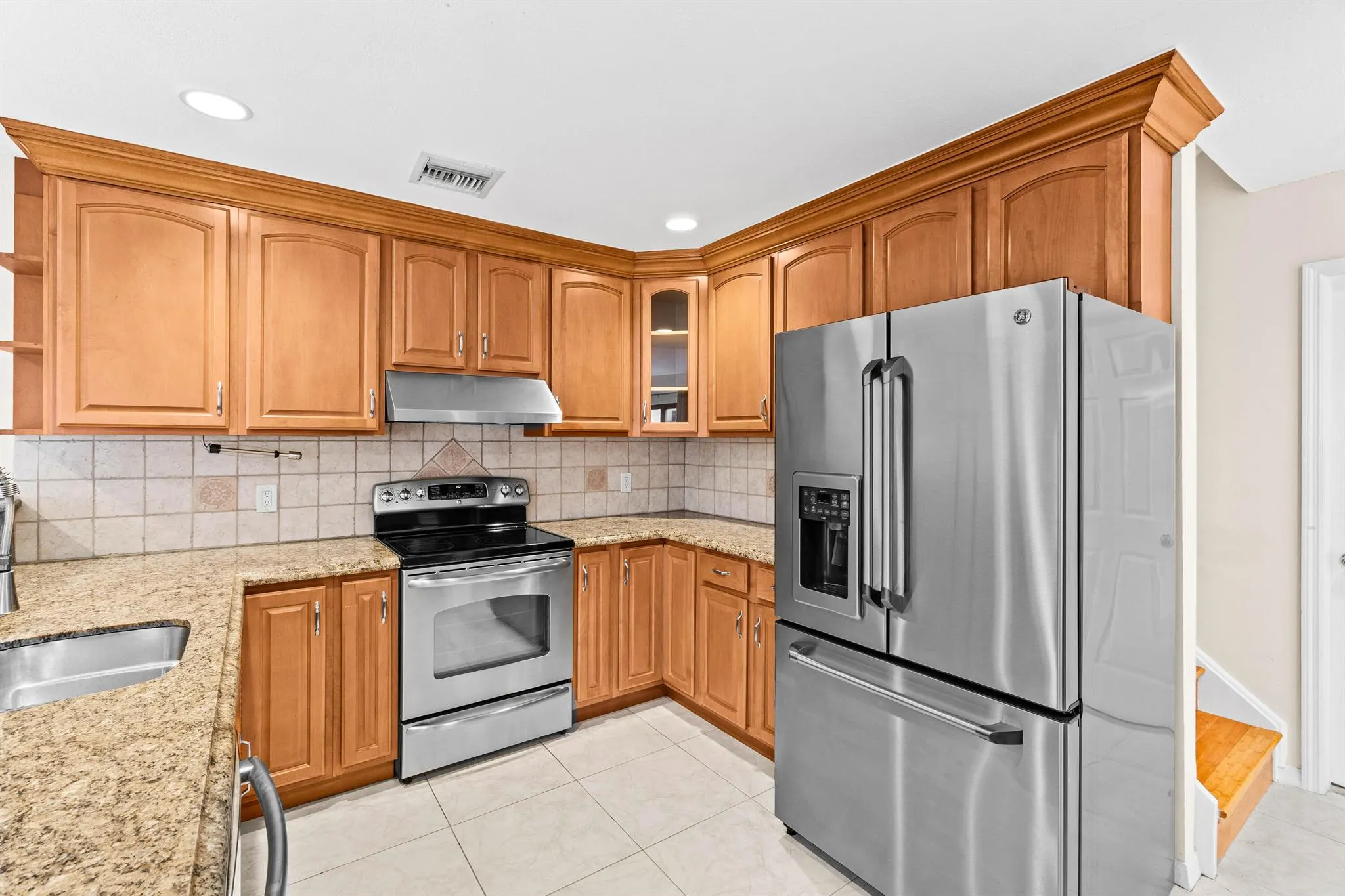5465 Monterey Circle, #E
