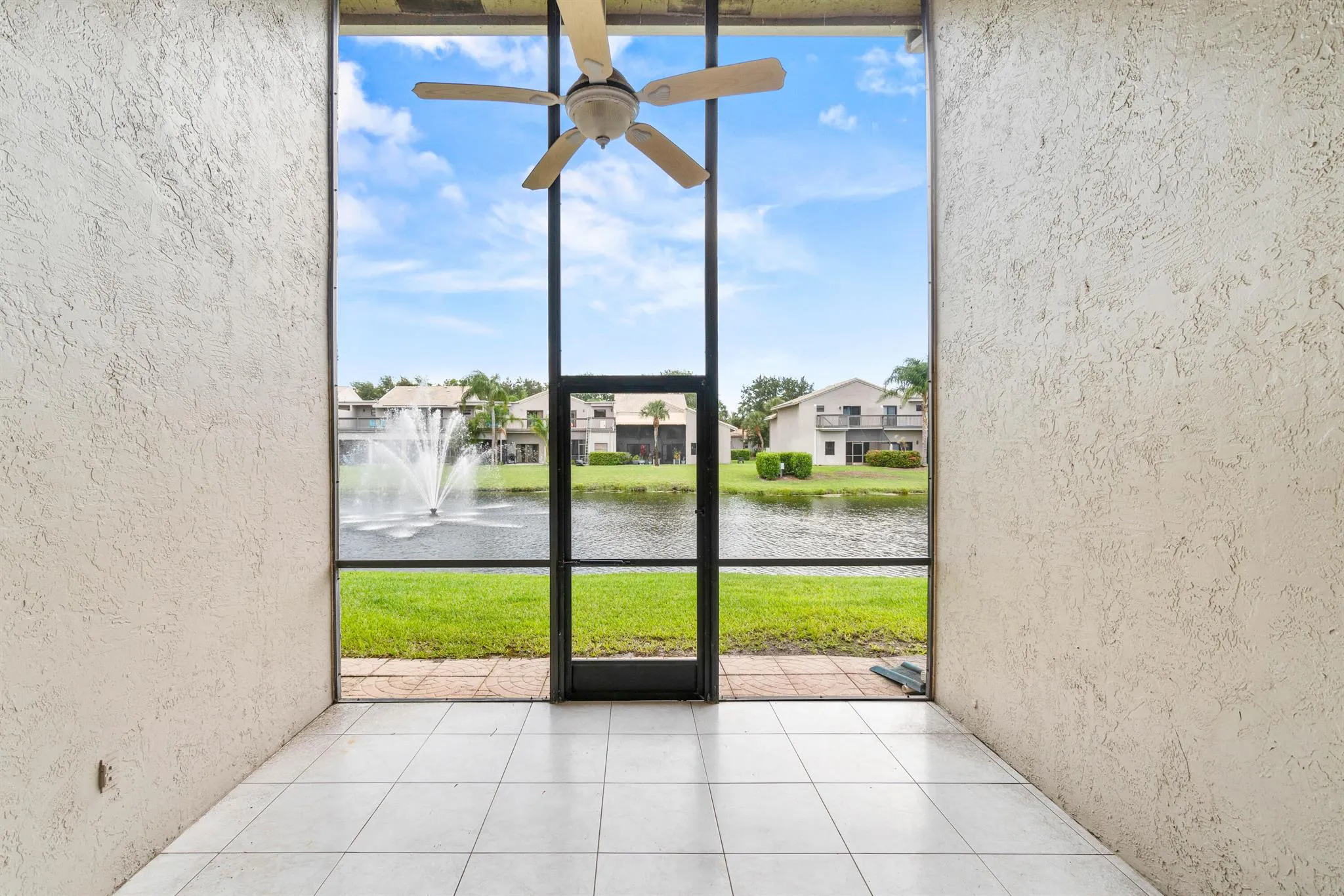 5465 Monterey Circle, #E