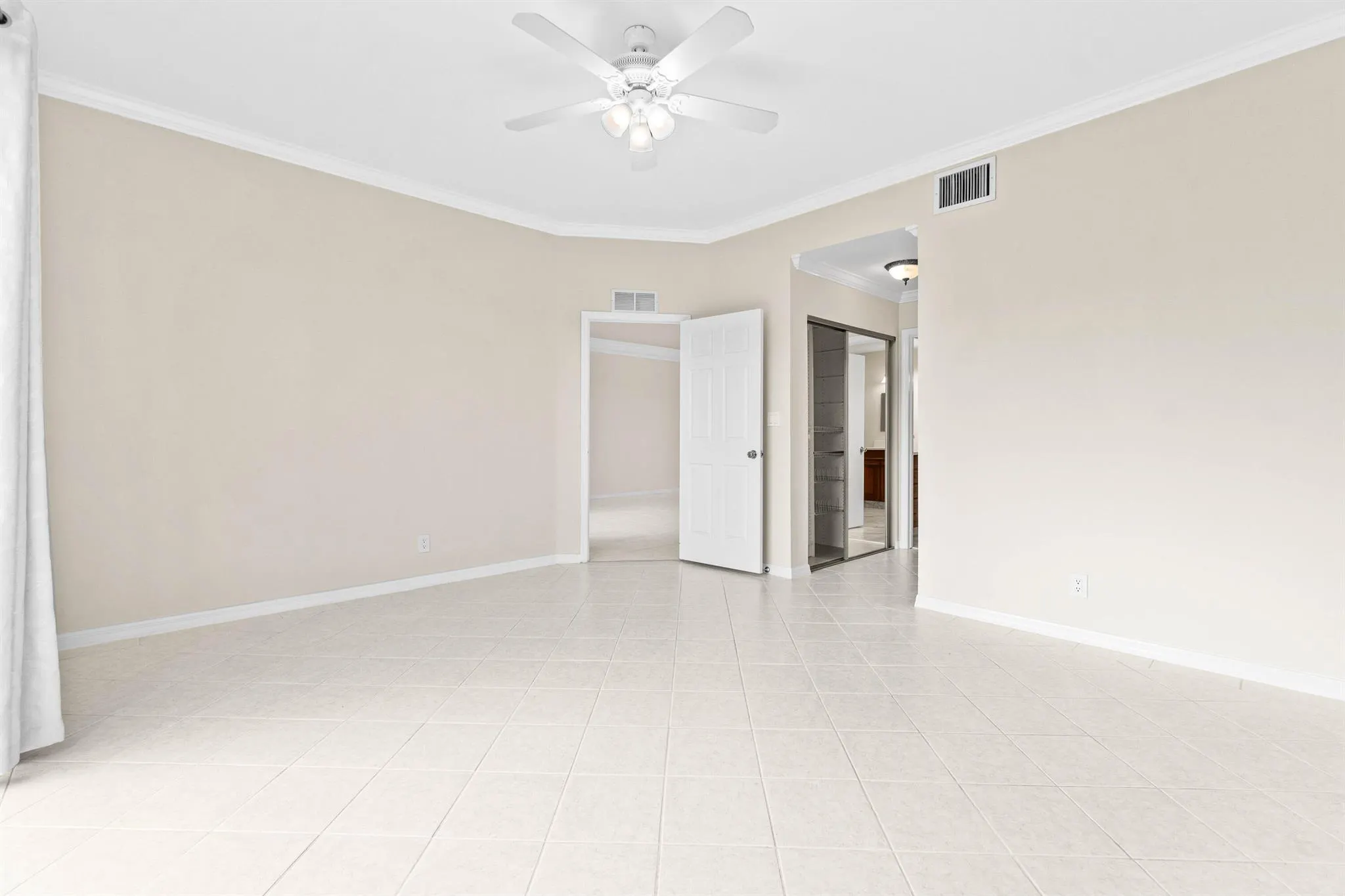 5465 Monterey Circle, #E