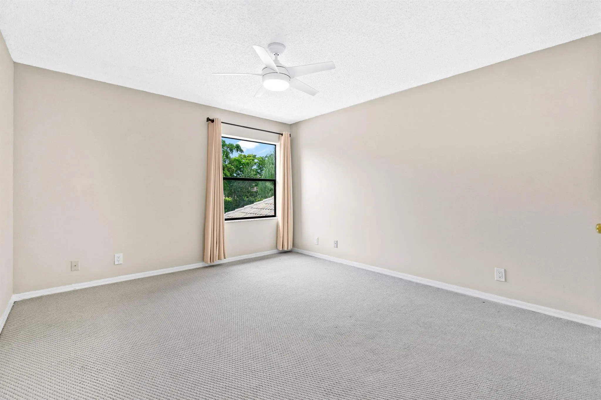 5465 Monterey Circle, #E