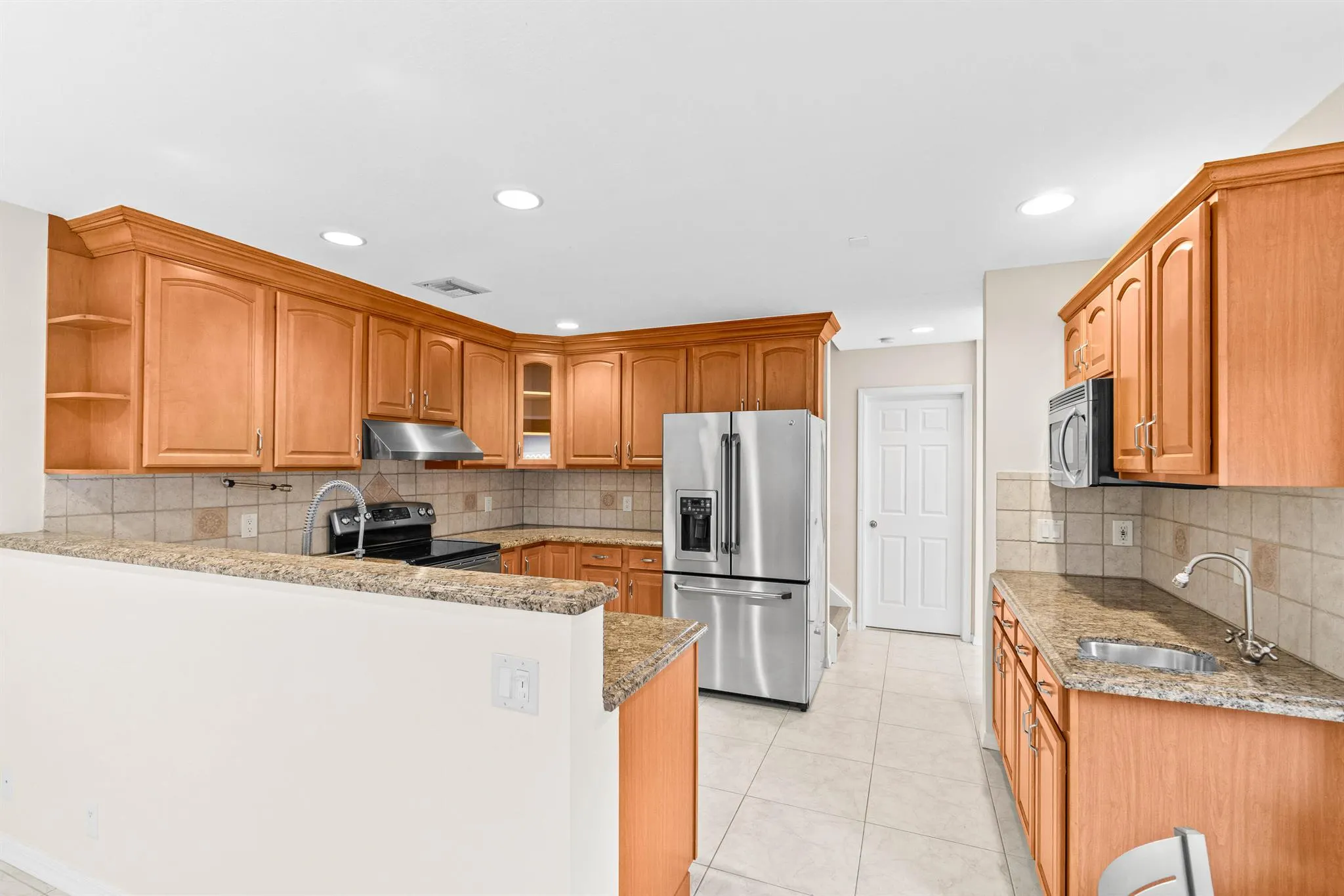 5465 Monterey Circle, #E