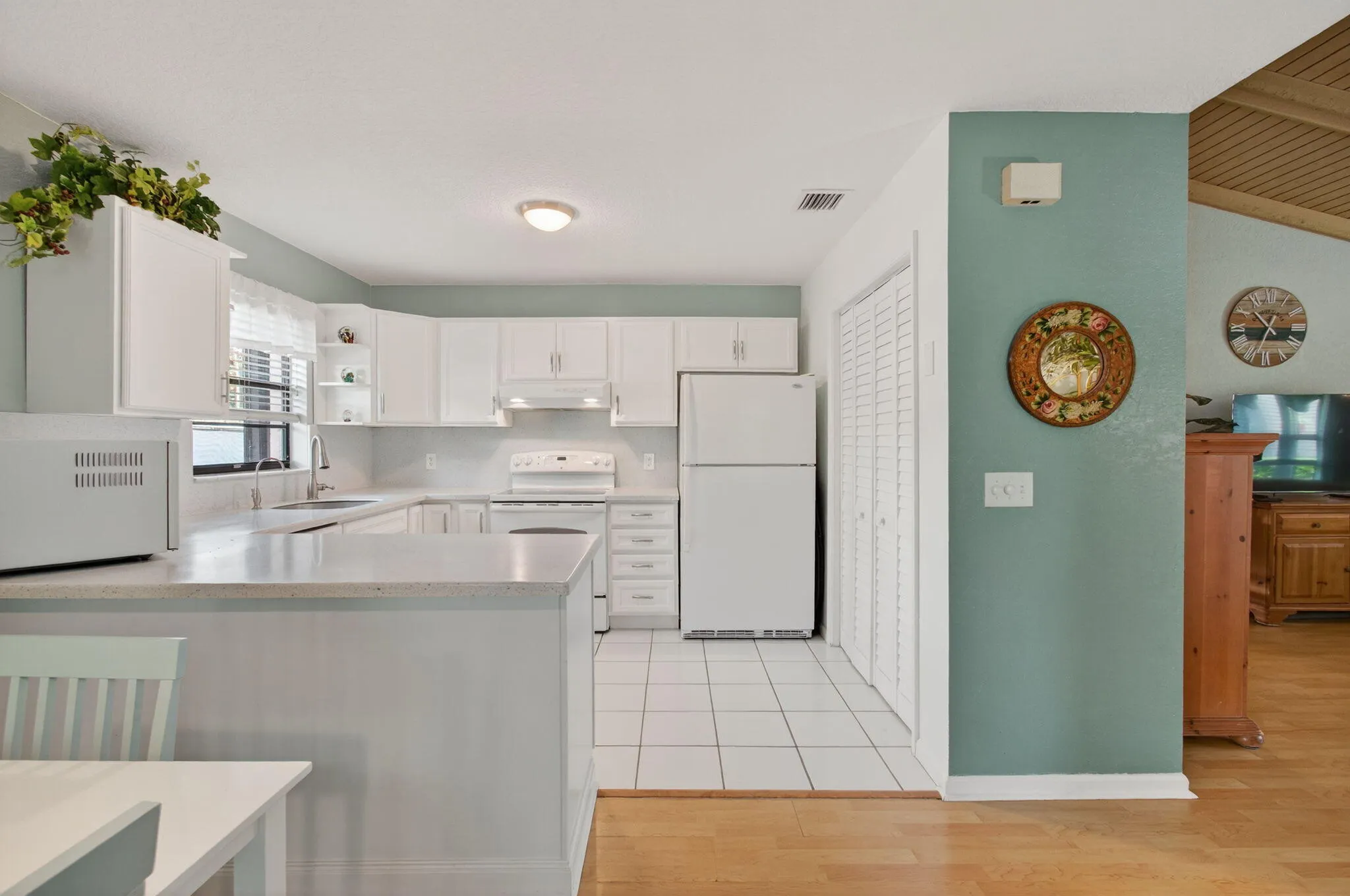 2285 Ida Way, #30b