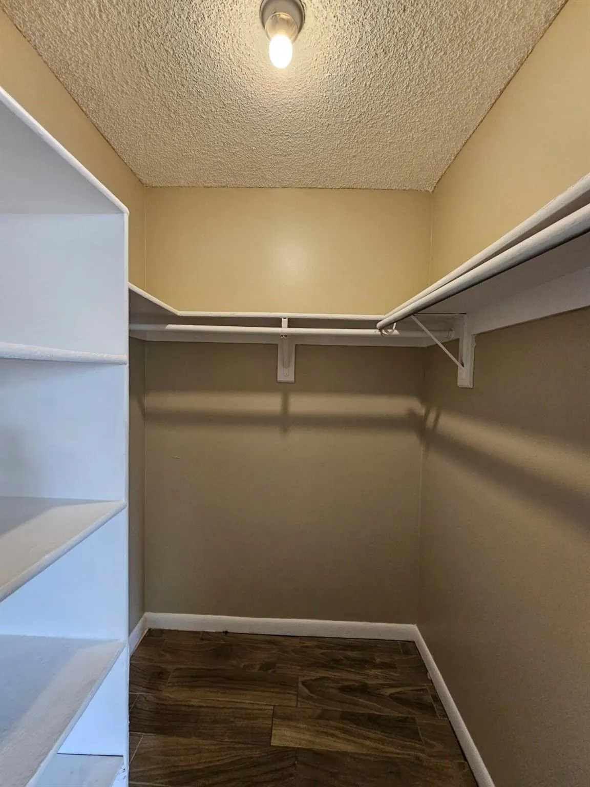 1850 N Congress Avenue, #307