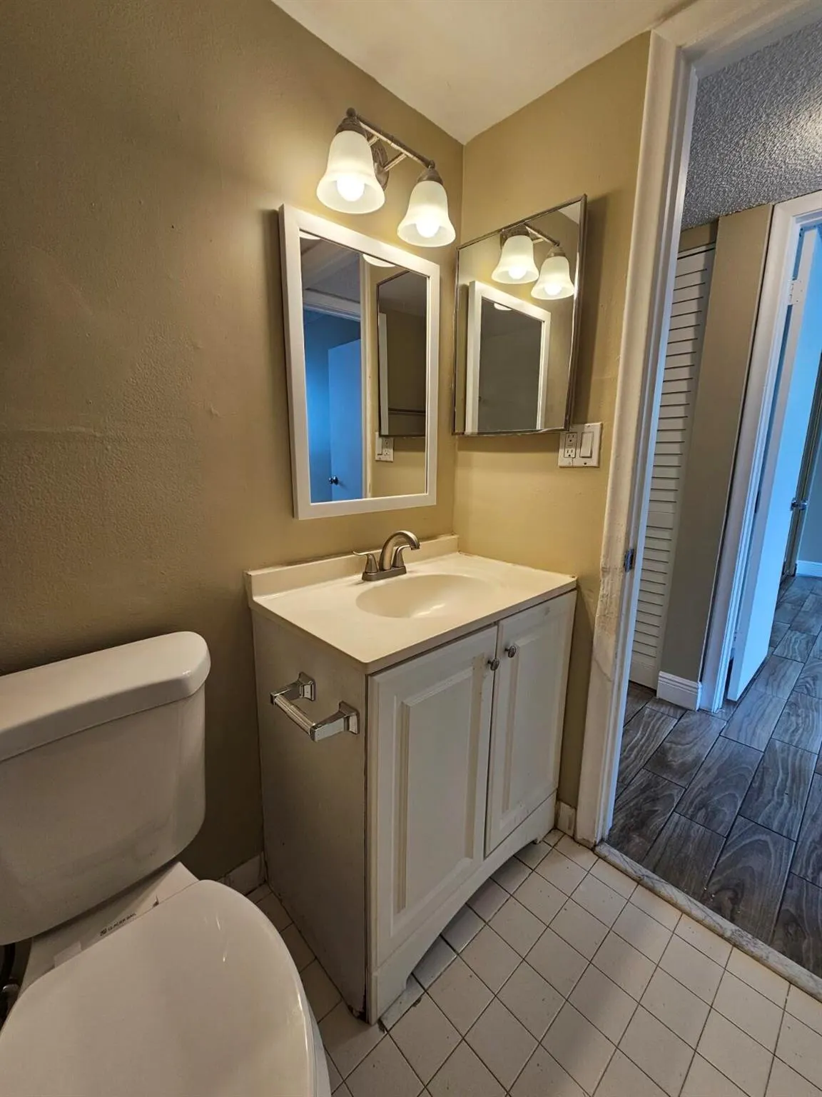 1850 N Congress Avenue, #307
