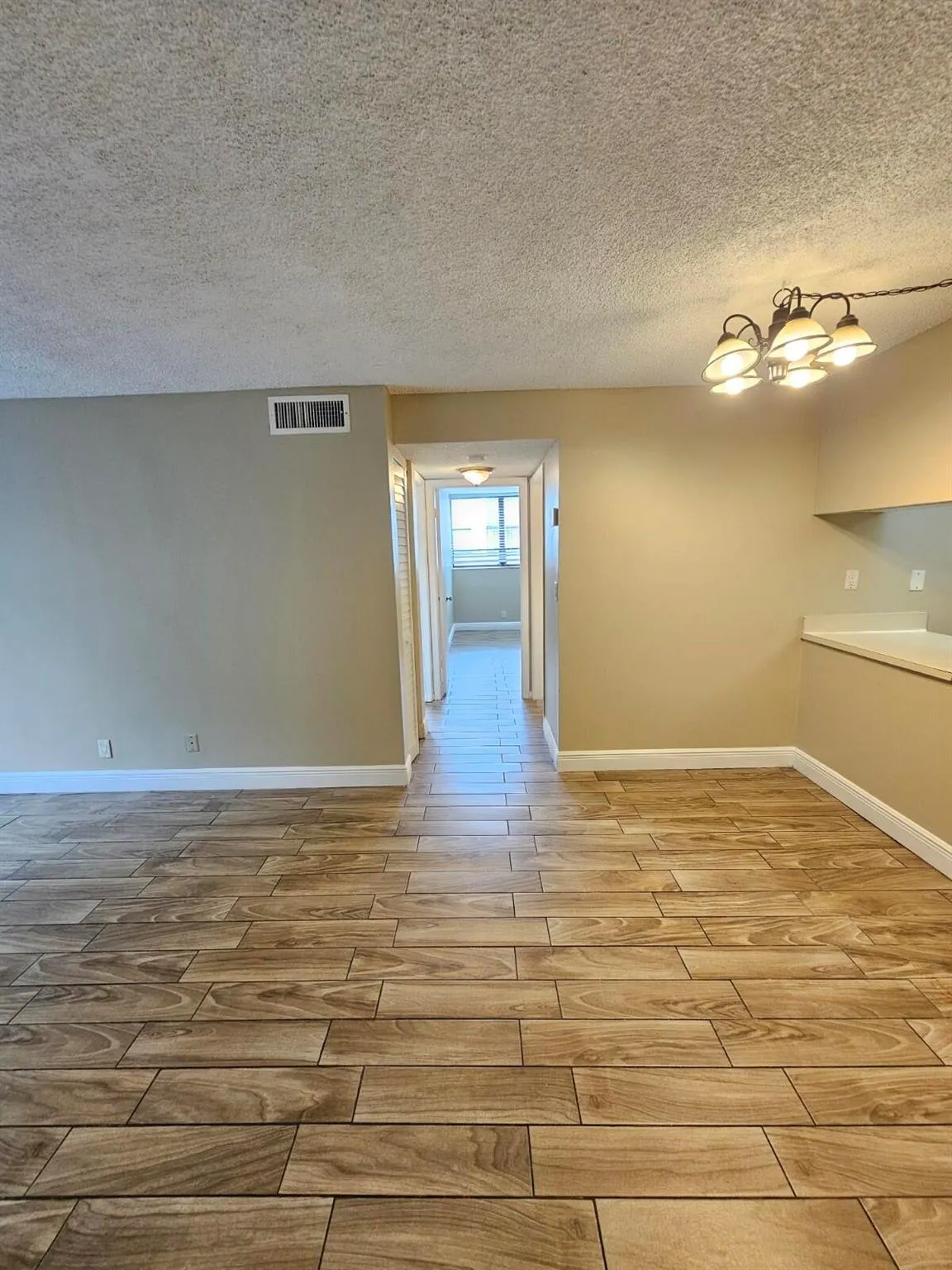 1850 N Congress Avenue, #307