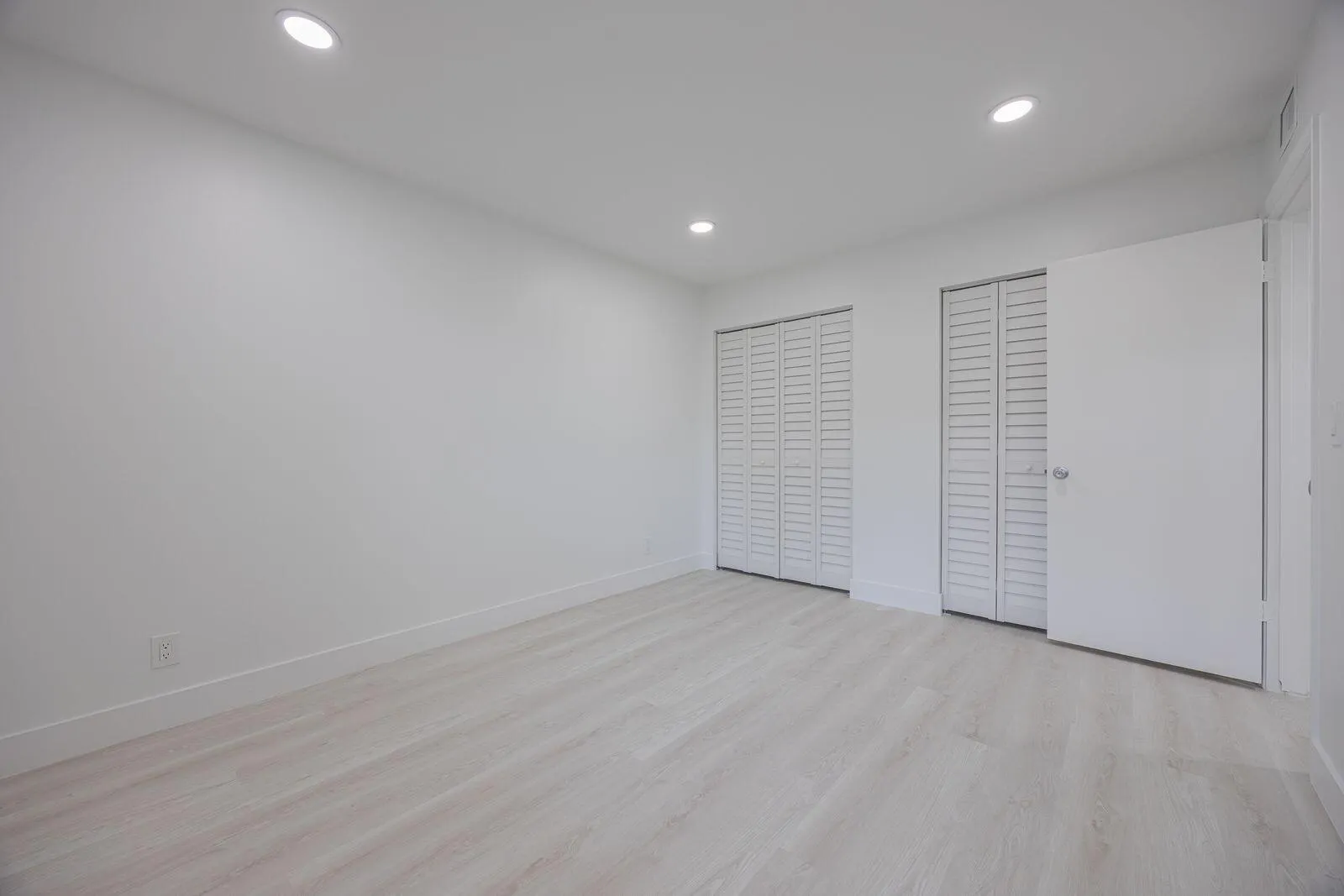2805 Casita Way, #215