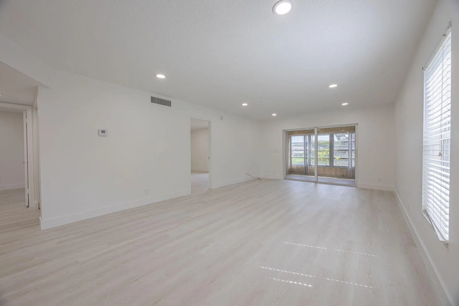 2805 Casita Way, #215