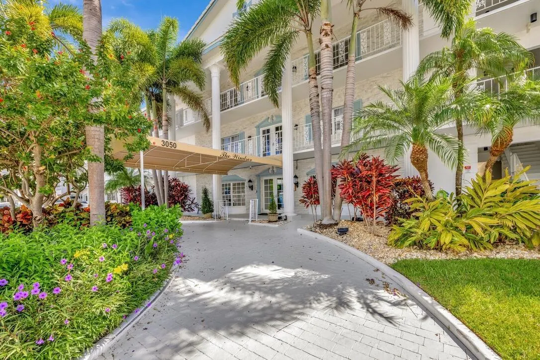 3050 NE 48th Street, #107