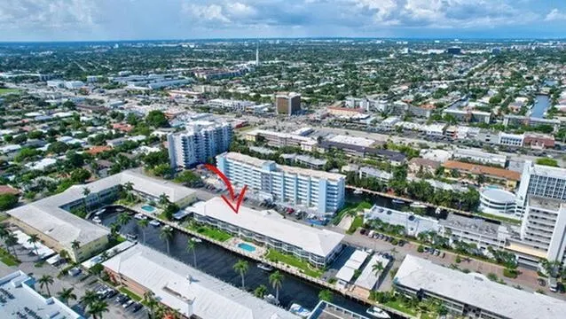 3050 NE 48th Street, #107