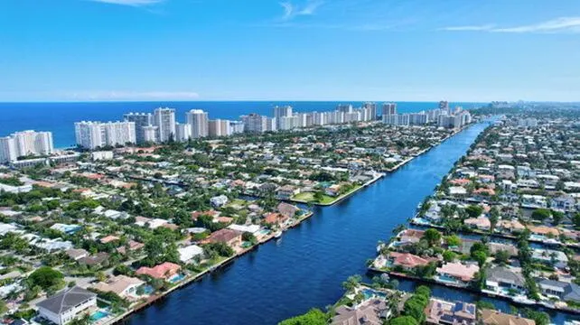 3050 NE 48th Street, #107