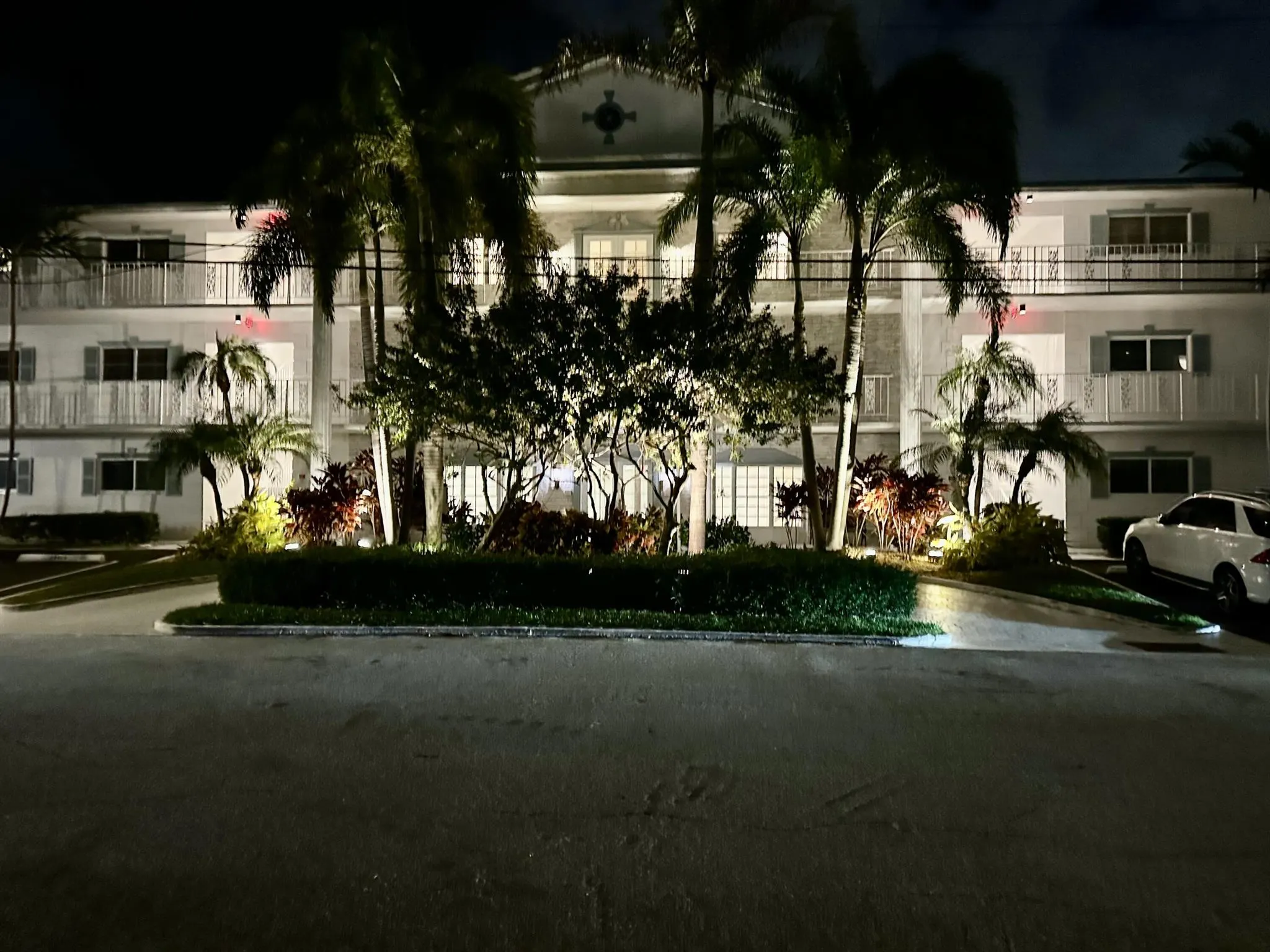 3050 NE 48th Street, #107