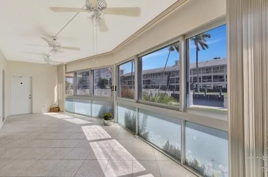3050 NE 48th Street, #107