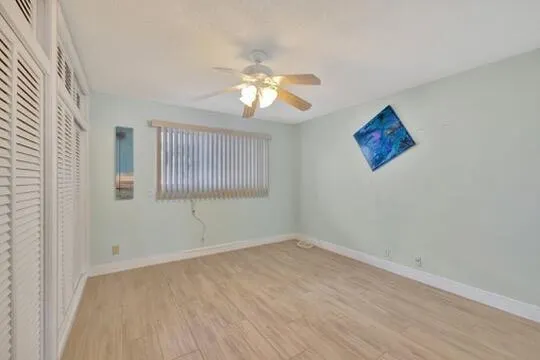 3050 NE 48th Street, #107