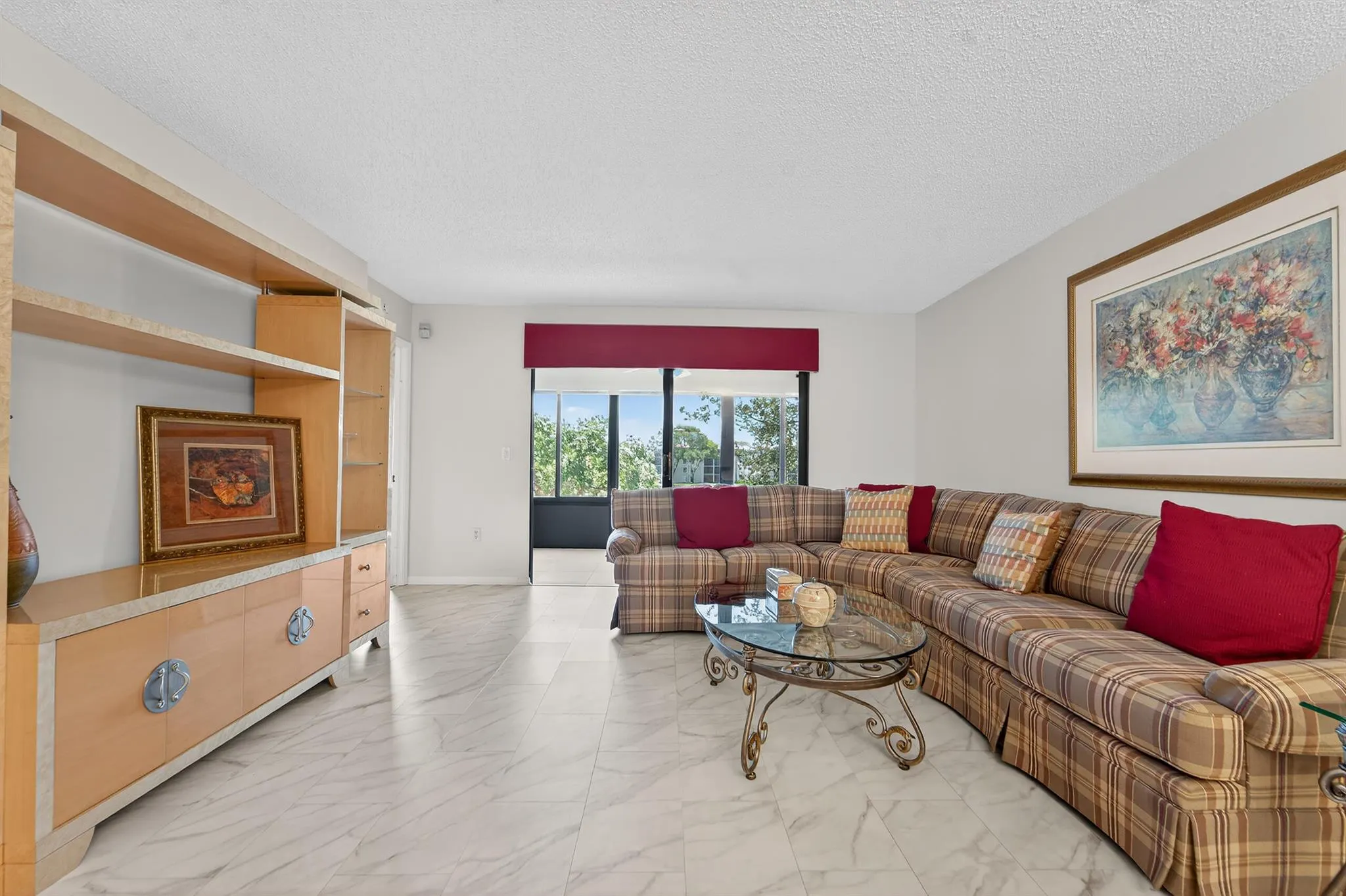 6093 Pointe Regal Circle, #301
