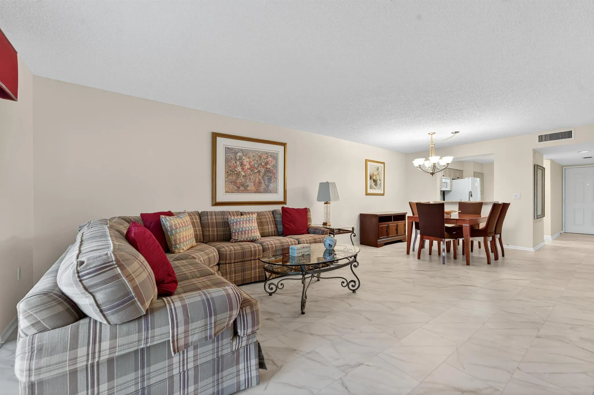 6093 Pointe Regal Circle, #301