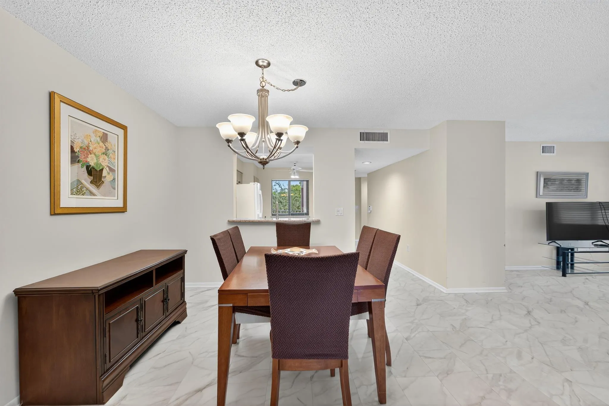 6093 Pointe Regal Circle, #301