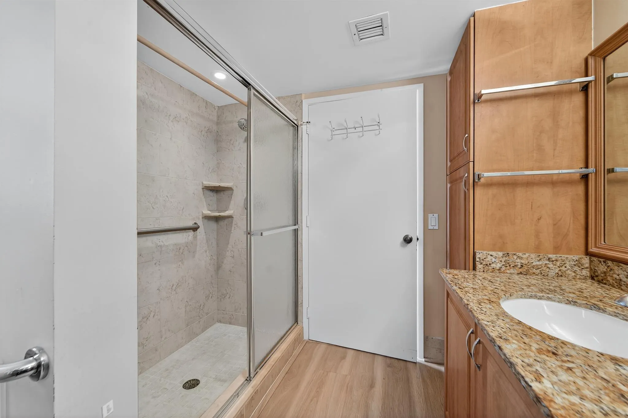 6093 Pointe Regal Circle, #301