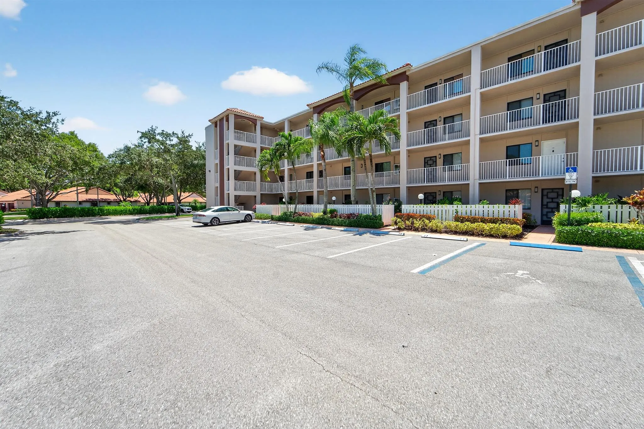6093 Pointe Regal Circle, #301