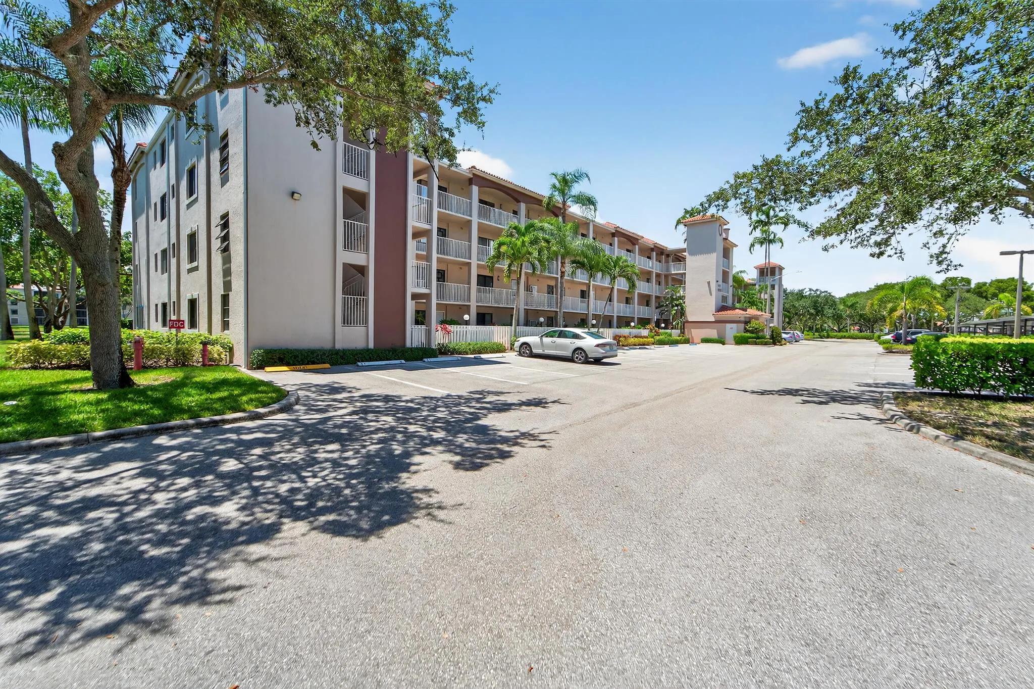 6093 Pointe Regal Circle, #301