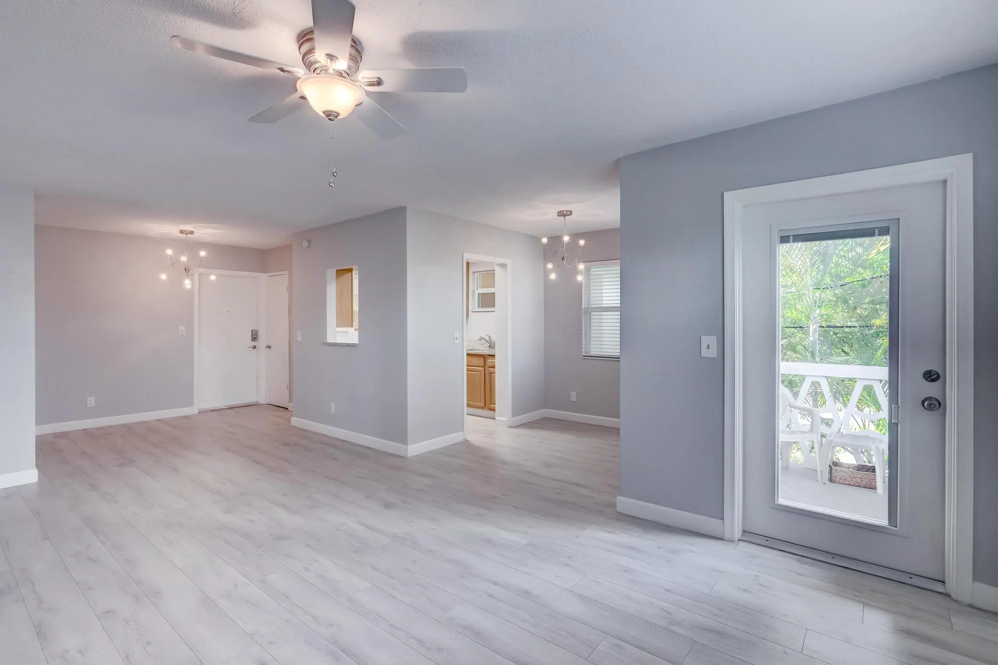 2591 NE 55th Court, #201