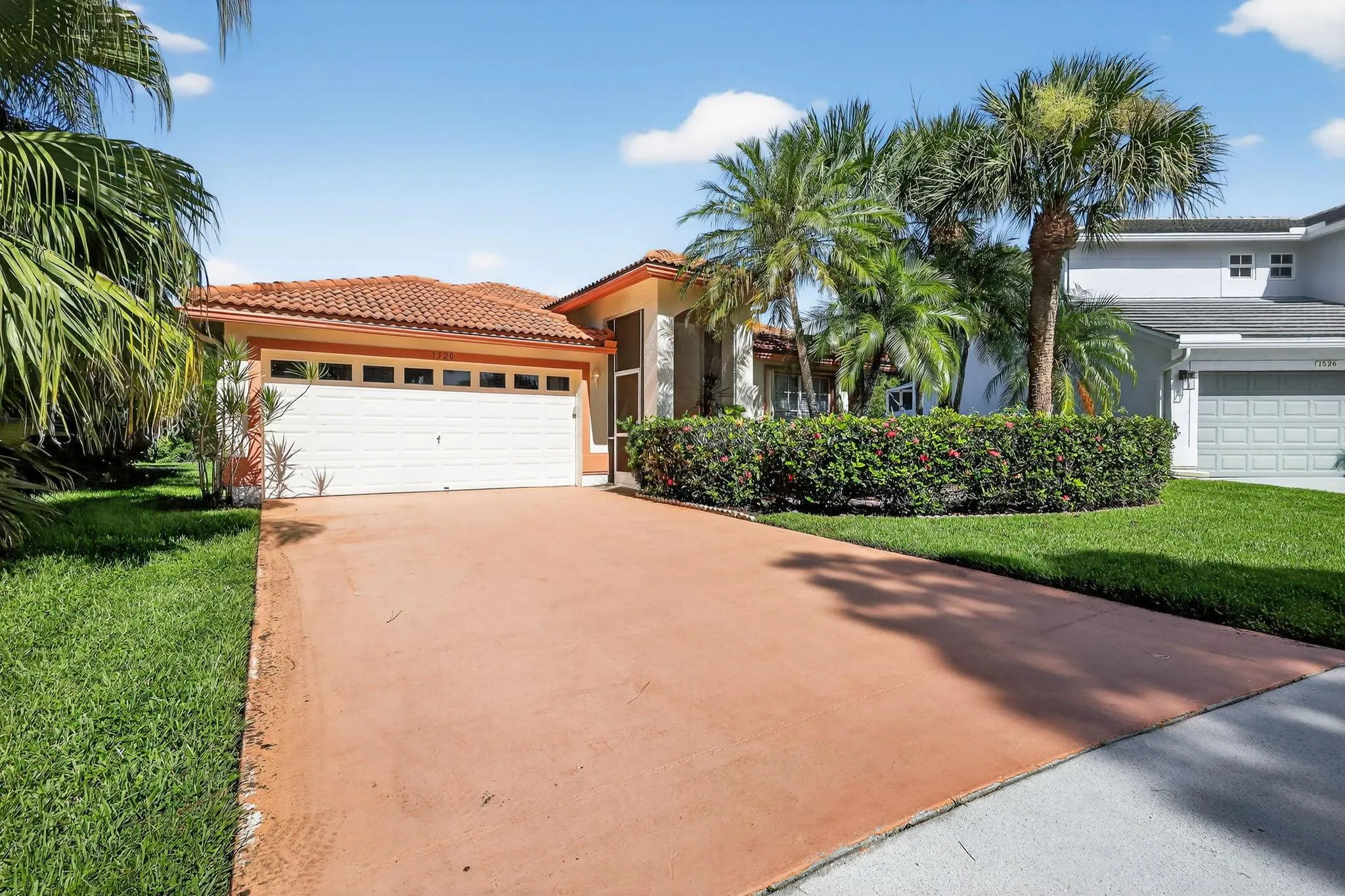 1520 S Club Drive