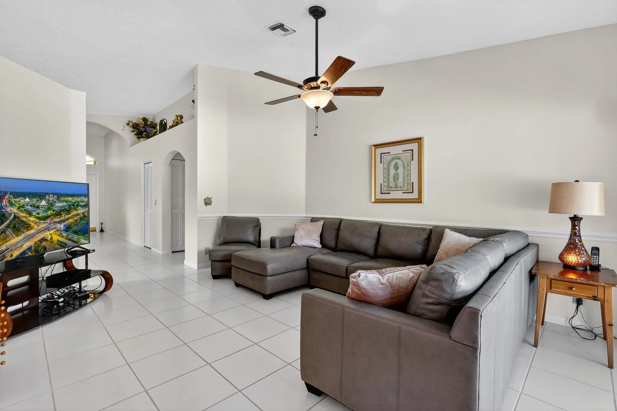 1520 S Club Drive