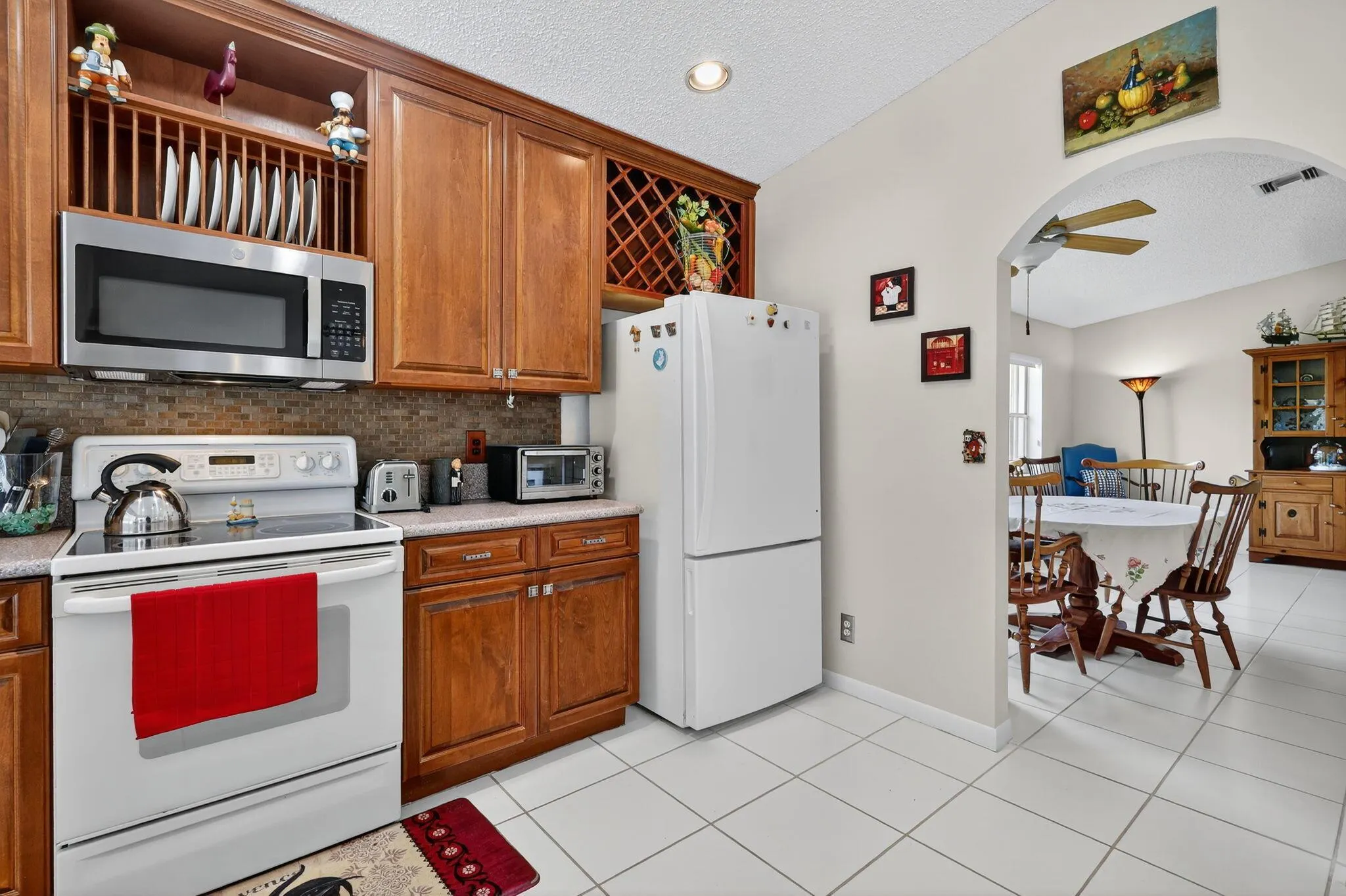 1520 S Club Drive