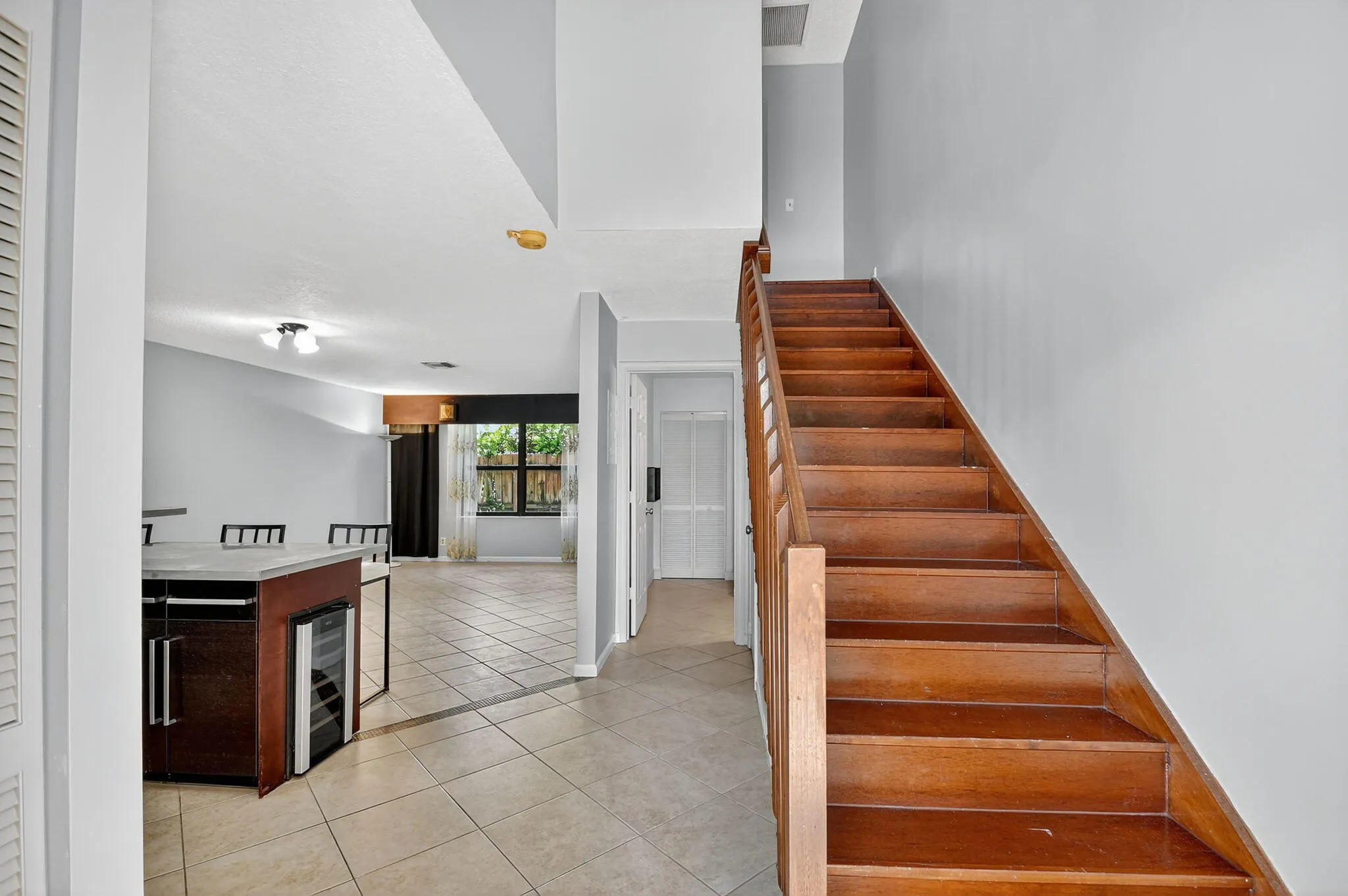 326 W Pine 19 Street, #19