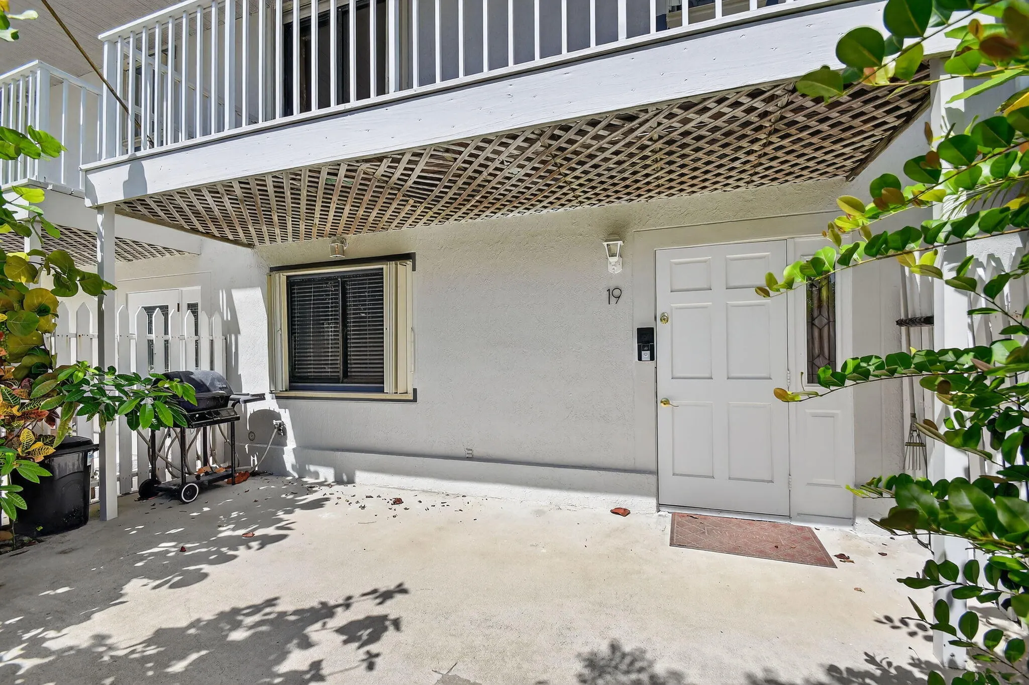 326 W Pine 19 Street, #19